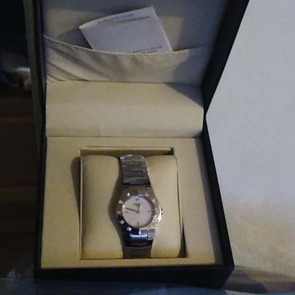 Women's Diamond Tissot Watch - Picture 2 of 4